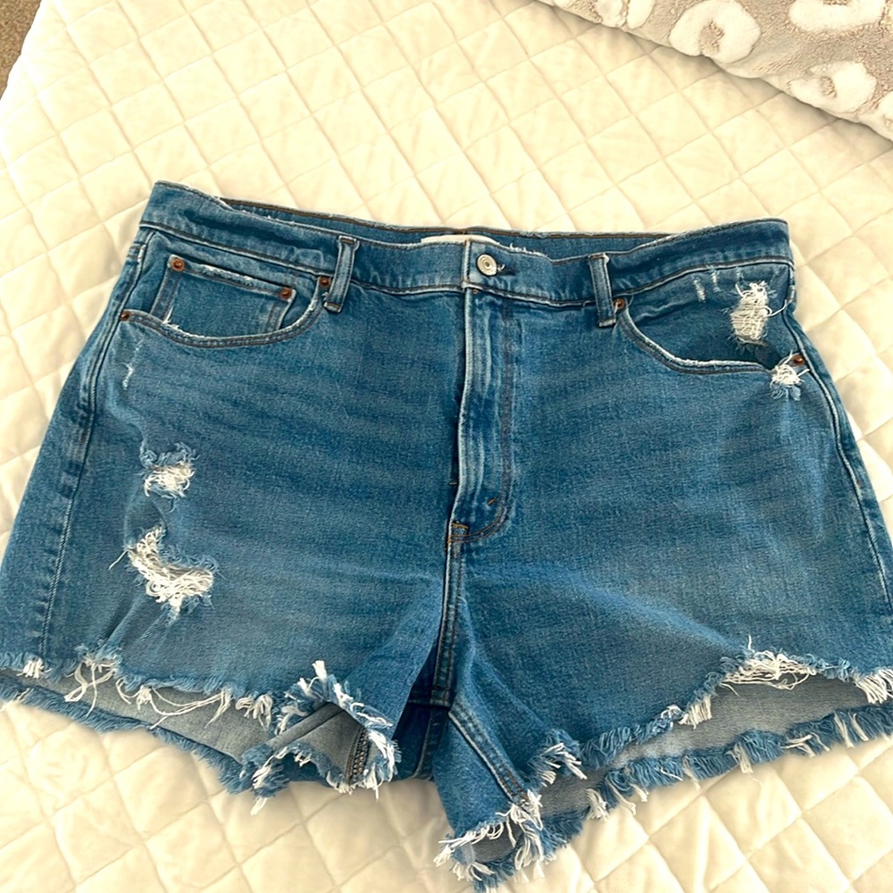 Abercrombie shorts size 16